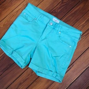 Fitted shorts